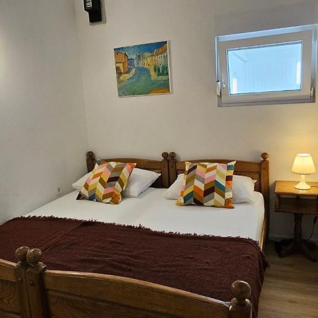 Apartmani Ela Првич Лука Екстер'єр фото