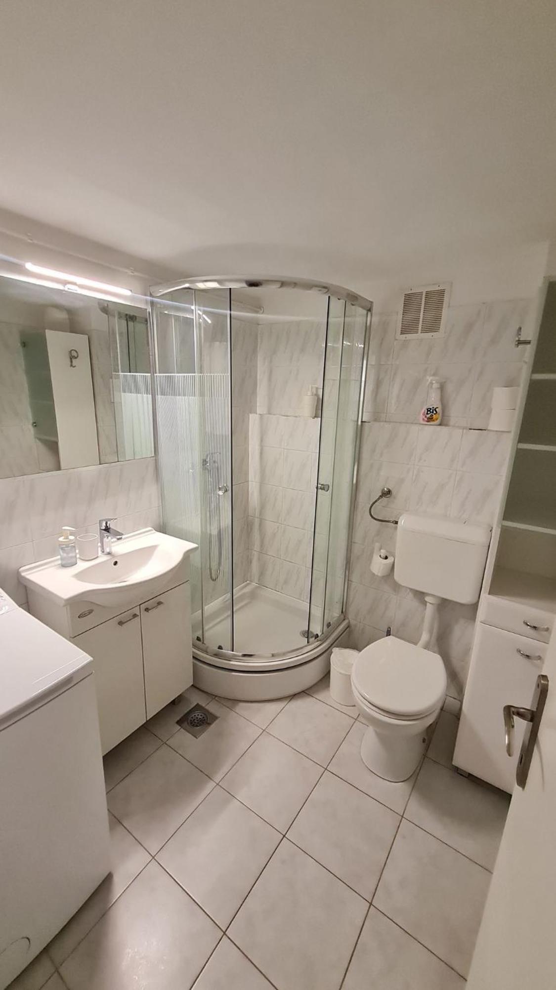 Apartmani Ela Првич Лука Екстер'єр фото
