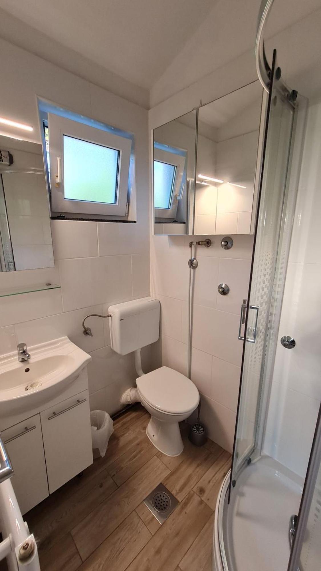 Apartmani Ela Првич Лука Екстер'єр фото